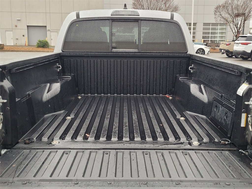 Used 2022 Toyota Tacoma SR image 9