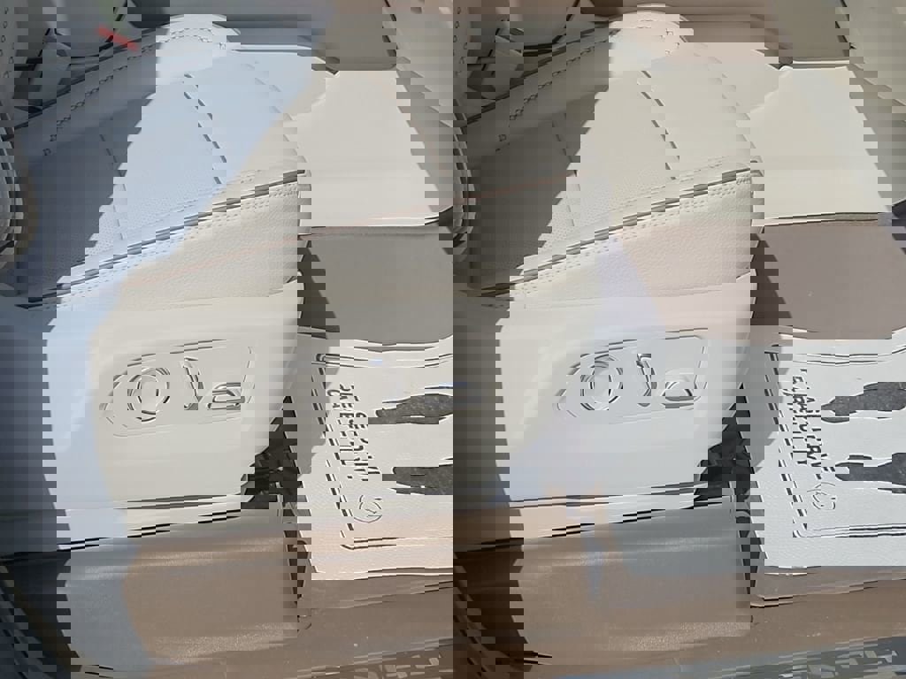 New 2026 GMC Yukon Denali w/ LPO, Floor Liner Package image 23