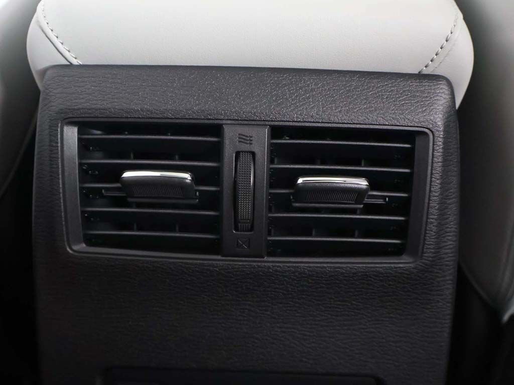 New 2026 Mitsubishi Outlander SEL AWD/4WD image 60