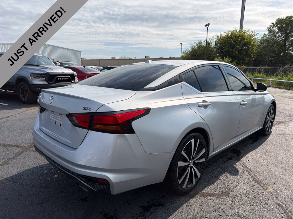 Used 2021 Nissan Altima 2.5 SR FWD image 5
