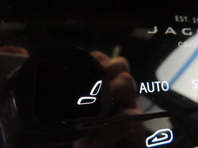 Used 2024 Jaguar F-PACE R-Dynamic S image 27