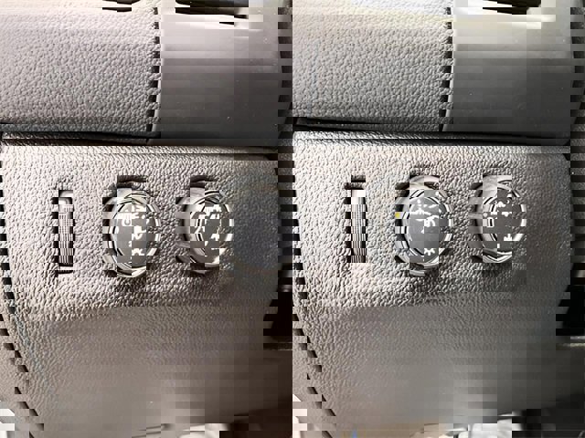 Used 2021 Chevrolet Colorado LT w/ Safety Package image 12