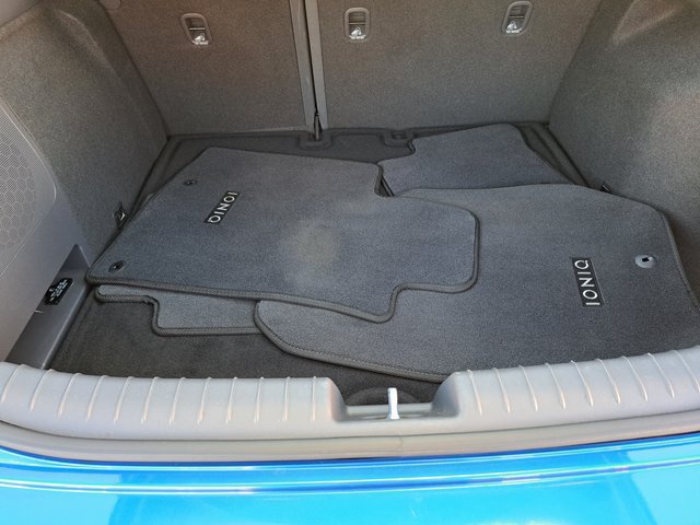 Used 2018 Hyundai Ioniq Limited w/ Limited Ultimate Package 03 FWD image 30