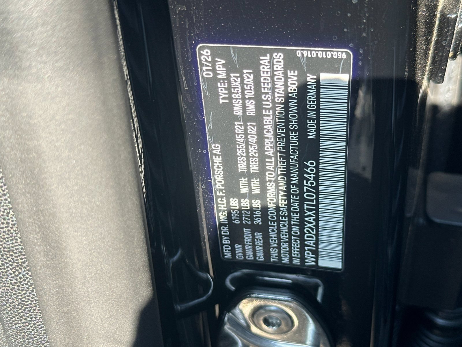 New 2026 Porsche Macan Electric RWD image 29