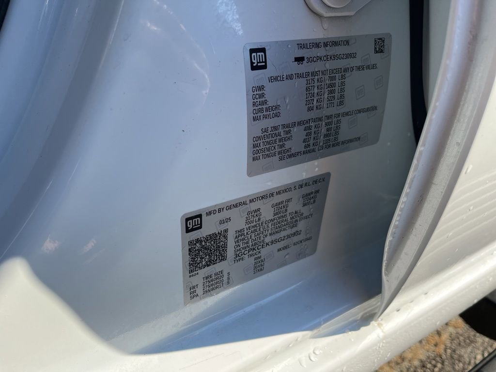 Used 2025 Chevrolet Silverado 1500 Custom Trail Boss w/ Dark Appearance Package image 23