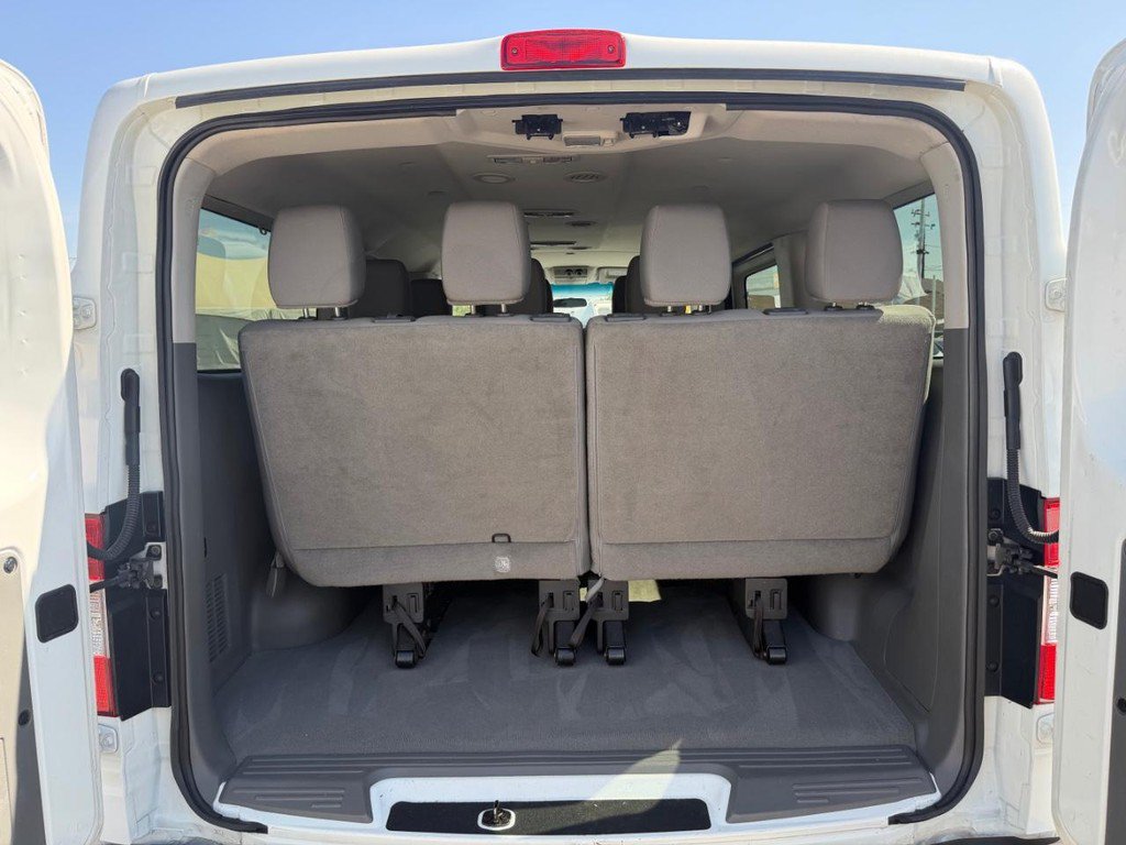 Used 2015 Nissan NV 3500 SV w/ Technology Package RWD image 45
