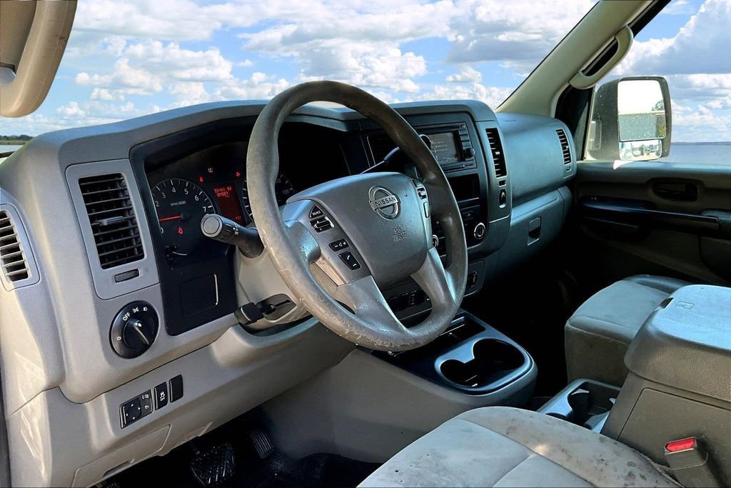 Used 2012 Nissan NV 2500 SV w/ Technology Pkg image 18