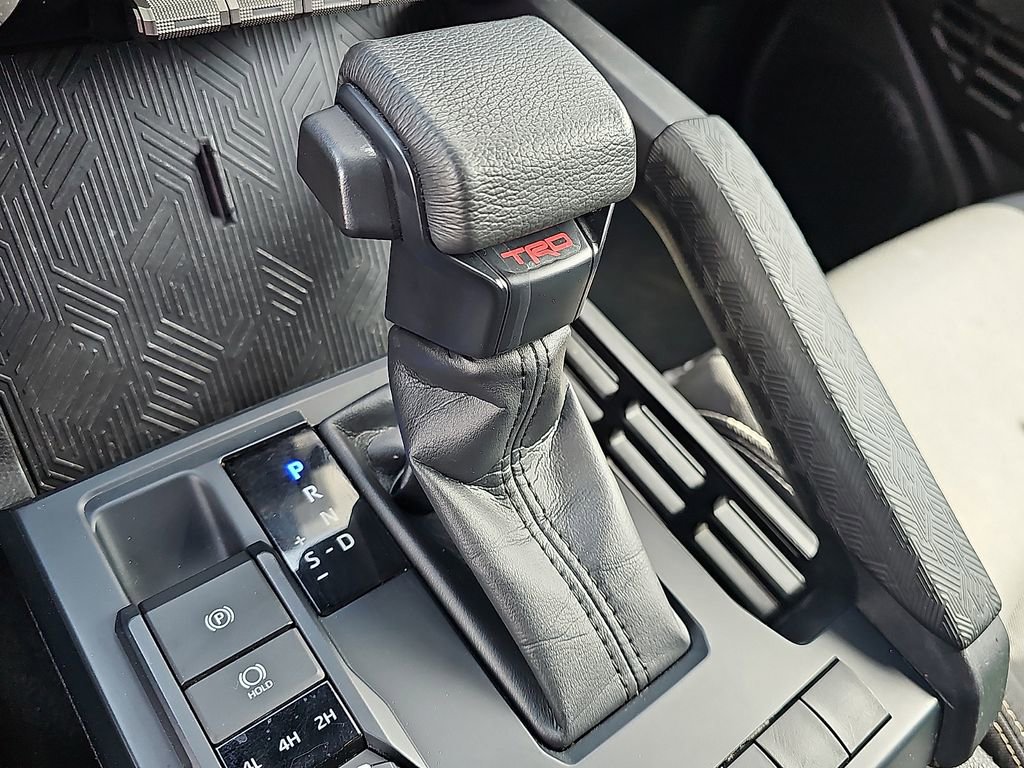 Used 2024 Toyota Tacoma TRD Off-Road AWD/4WD image 15