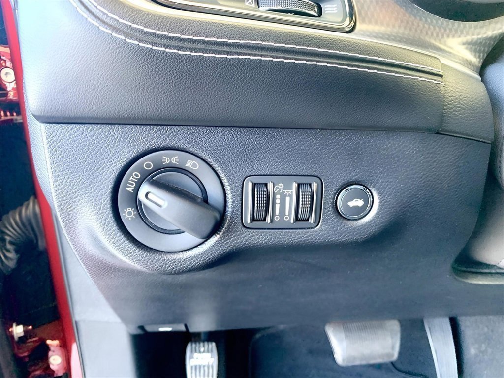 Used 2021 Dodge Challenger SRT Hellcat Redeye image 25