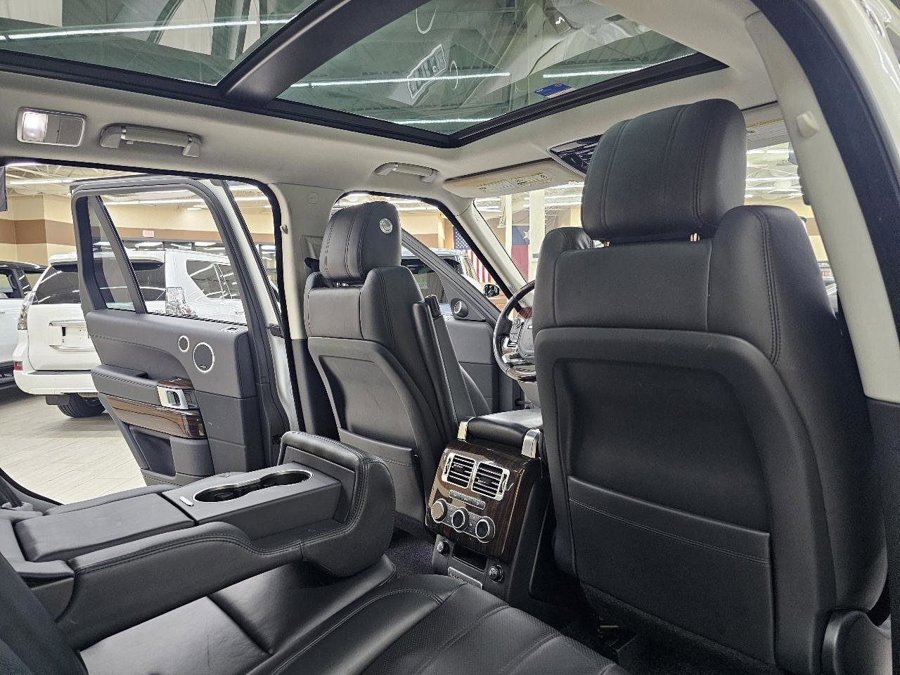 Used 2016 Land Rover Range Rover HSE AWD/4WD image 25