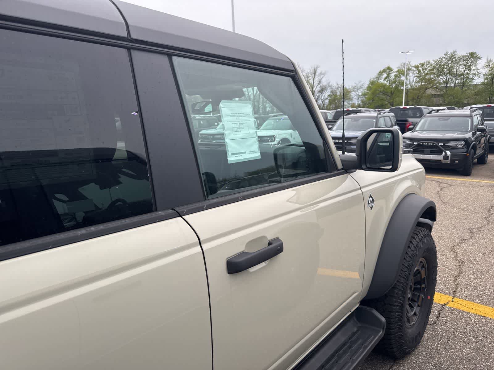 New 2026 Ford Bronco Outer Banks w/ Sasquatch Package AWD/4WD image 9
