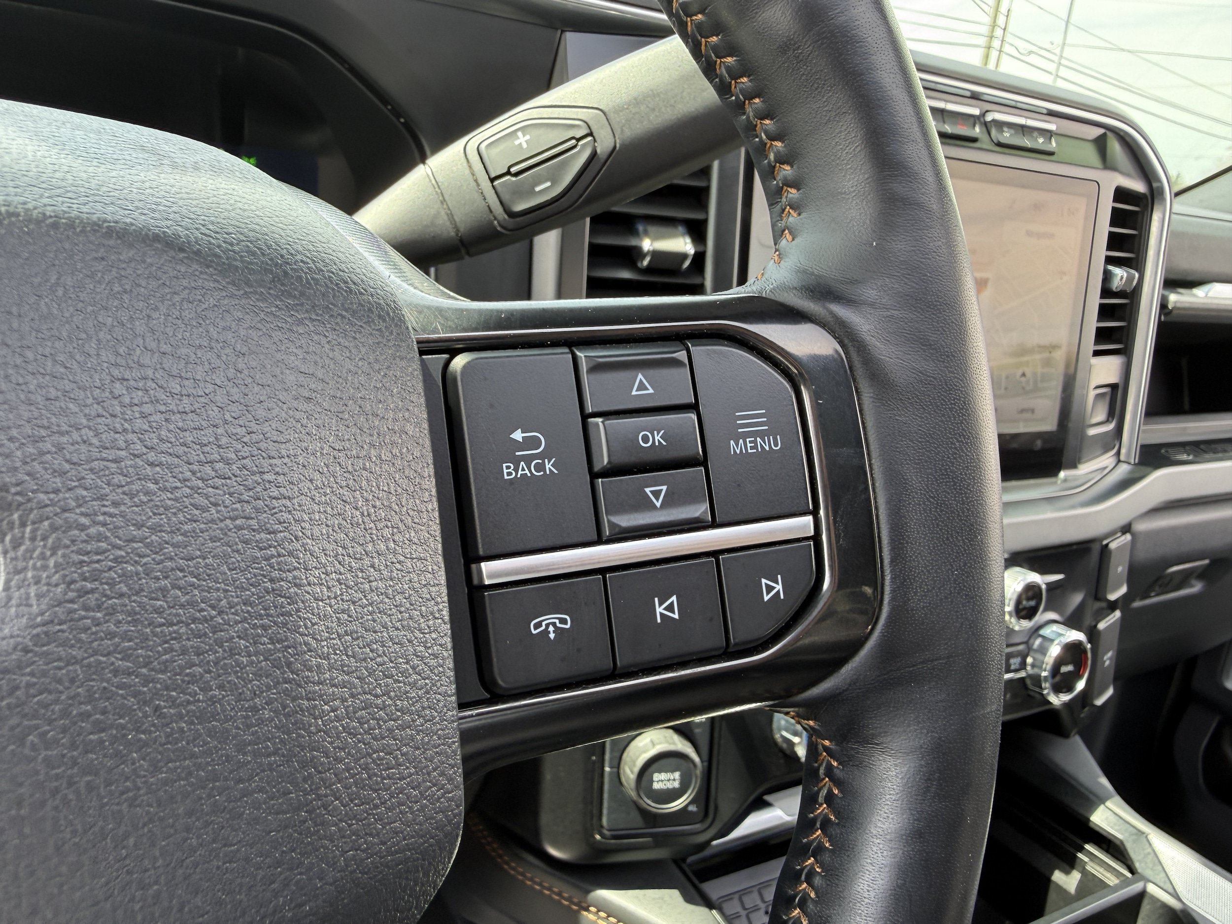 Used 2024 Ford F450 Platinum w/ FX4 Off-Road Package AWD/4WD image 21