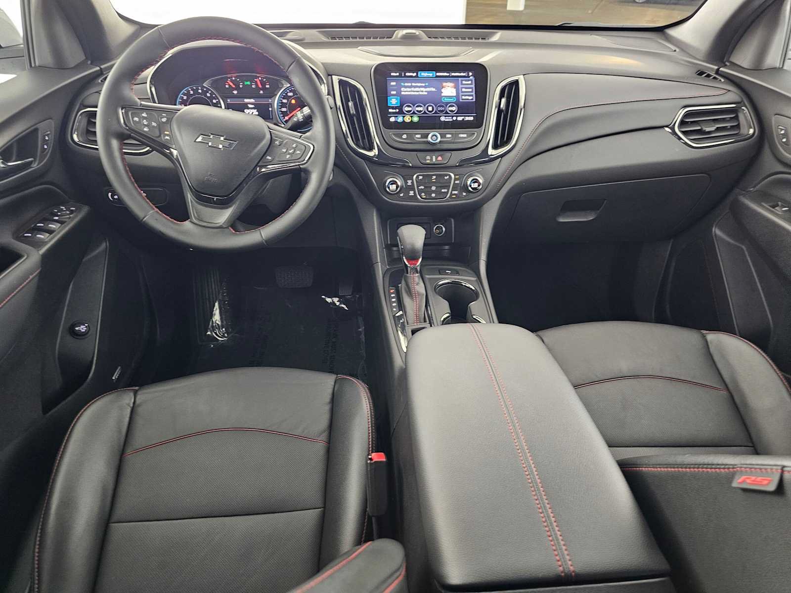 Used 2024 Chevrolet Equinox RS w/ RS Leather Package FWD image 19