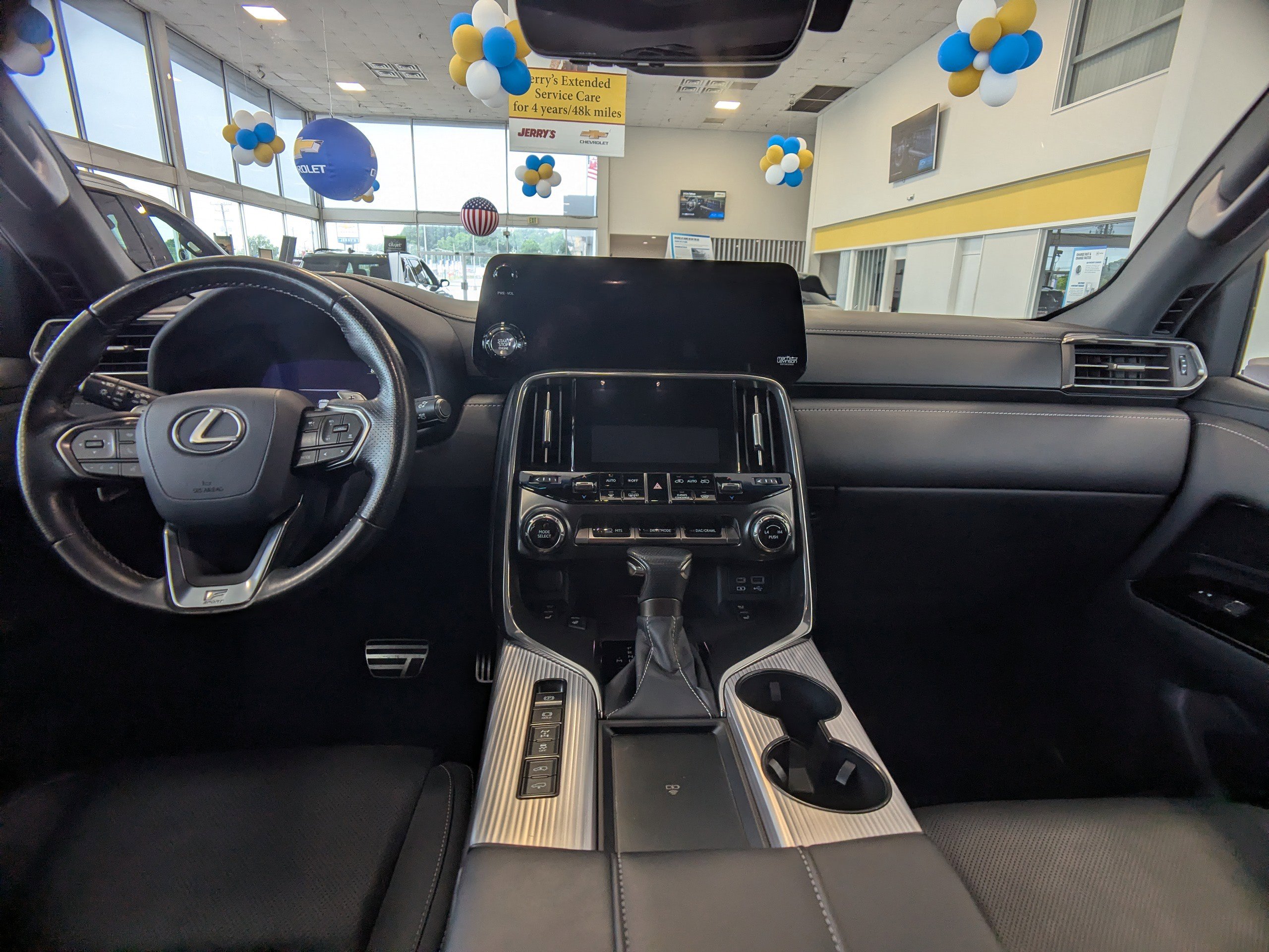 Used 2024 Lexus LX 600 F Sport AWD/4WD image 17