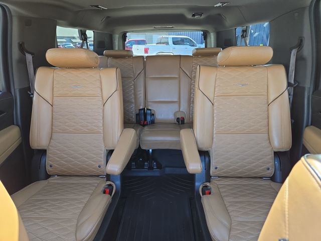 Used 2022 Cadillac Escalade ESV Premium Luxury AWD/4WD image 27