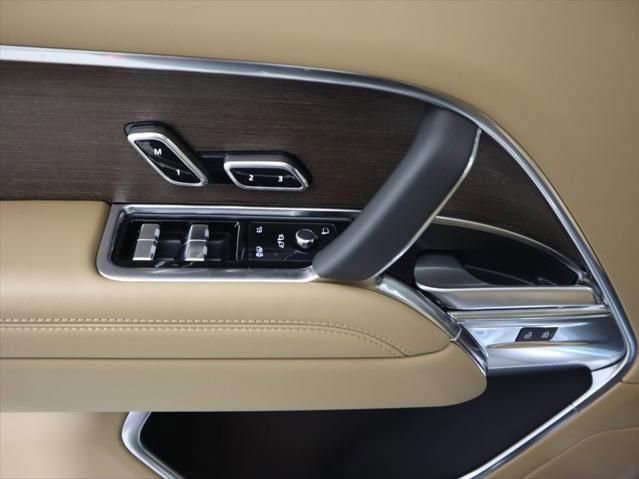 New 2025 Land Rover Range Rover SE image 24