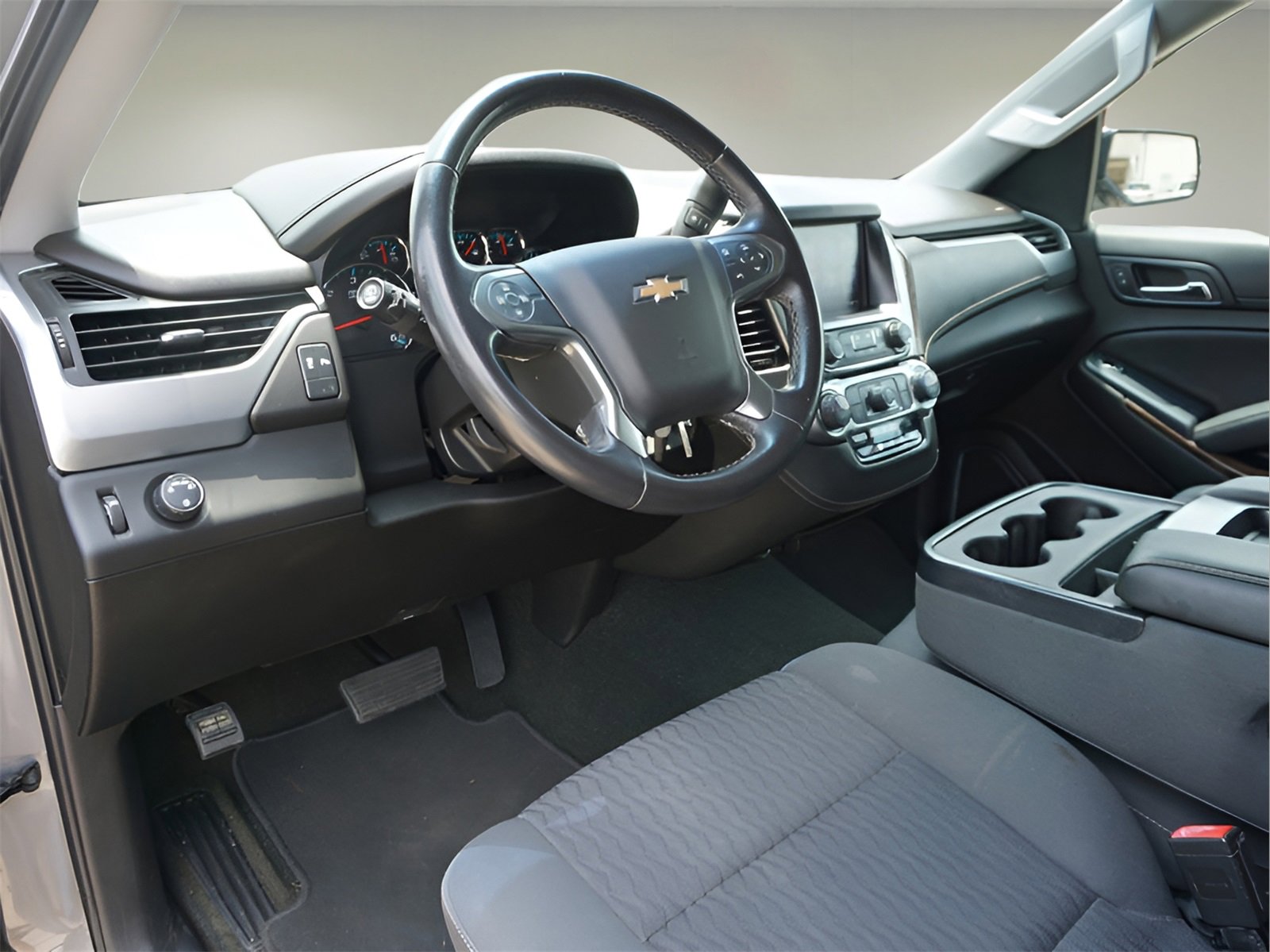 Used 2018 Chevrolet Tahoe LS image 17