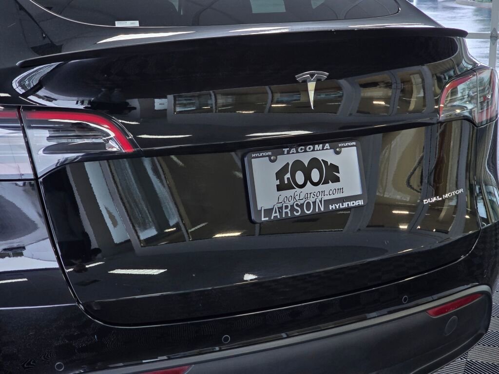 Used 2021 Tesla Model Y Long Range image 13