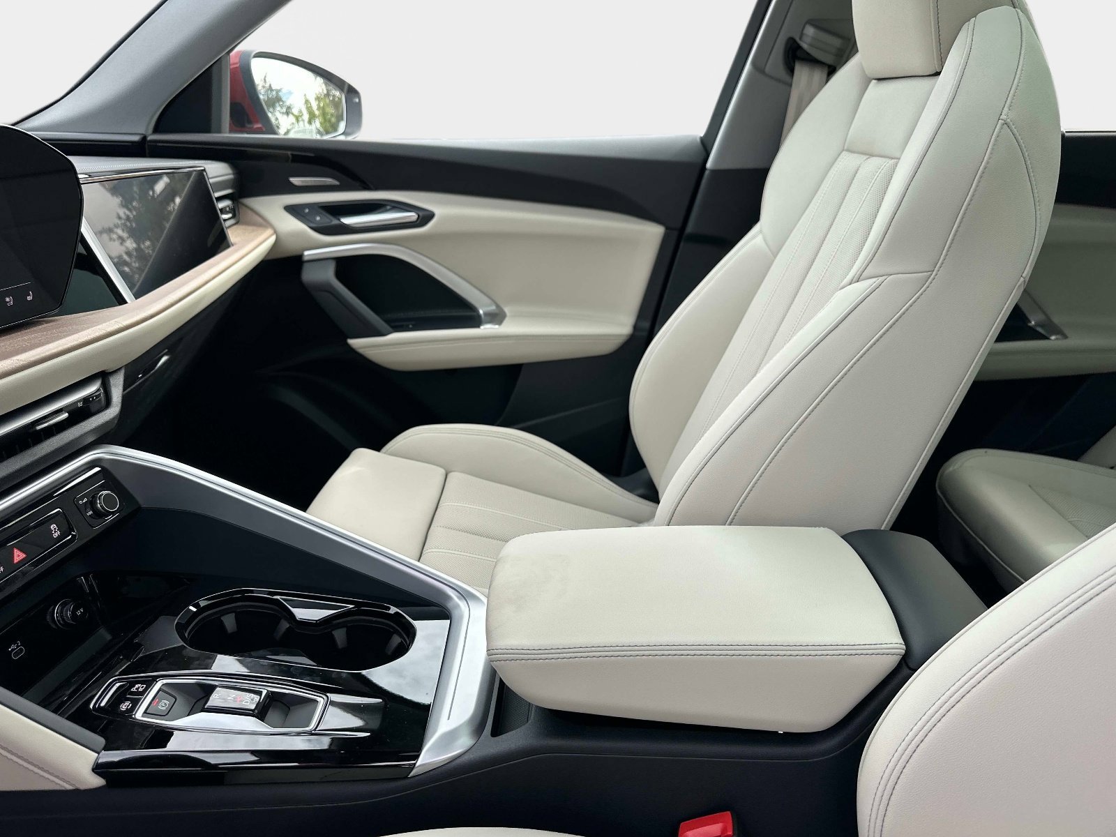 New 2025 Audi Q5 Prestige image 23