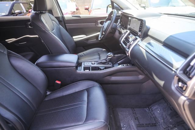 Certified 2023 Kia Sorento S w/ Panoramic Sunroof Package FWD image 17