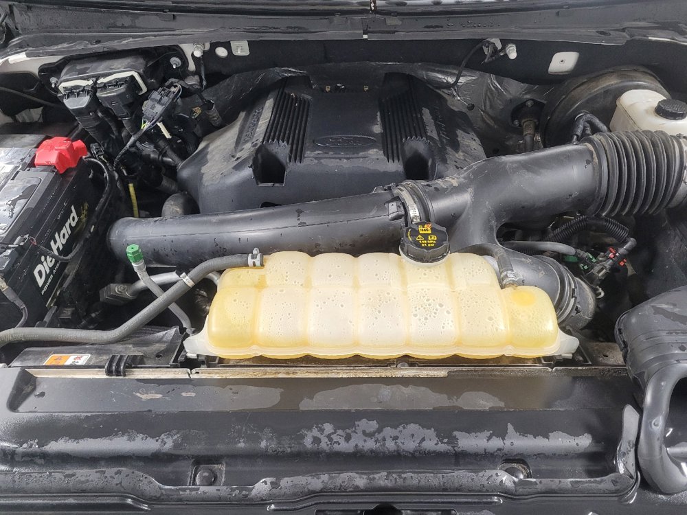 Used 2018 Ford Expedition XLT RWD image 30