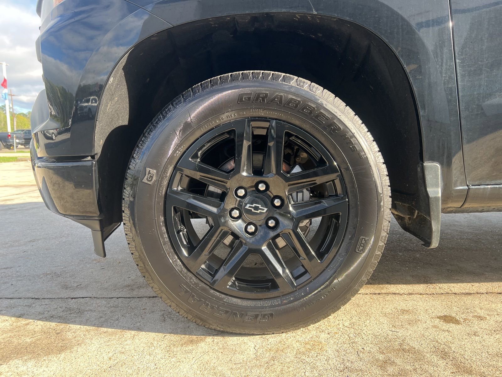 Used 2023 Chevrolet Silverado 1500 Custom image 7