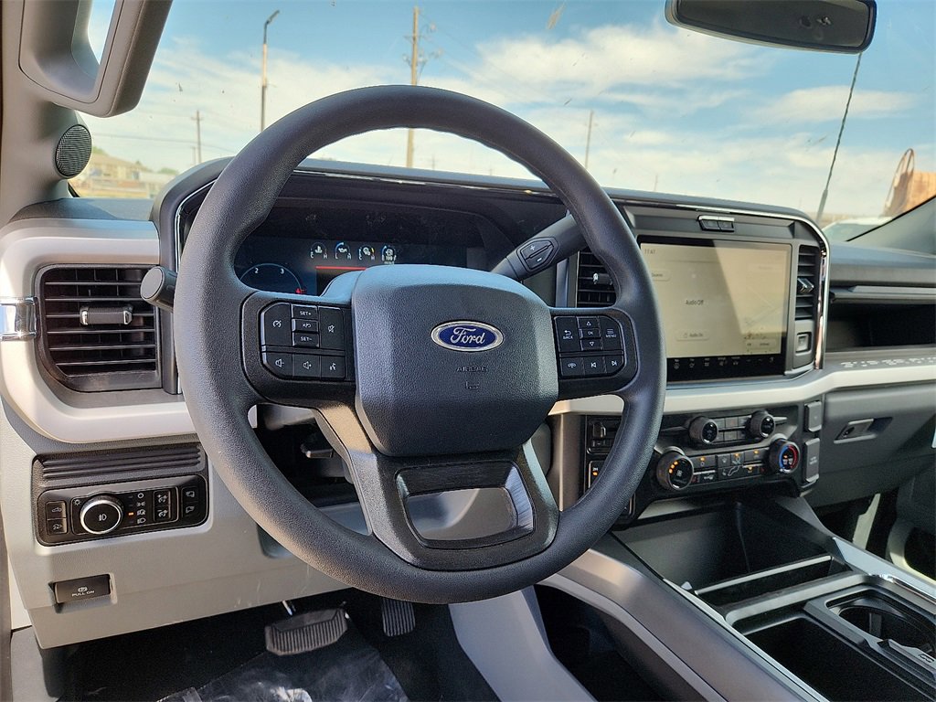 New 2025 Ford F250 XLT w/ Black Appearance Package image 10