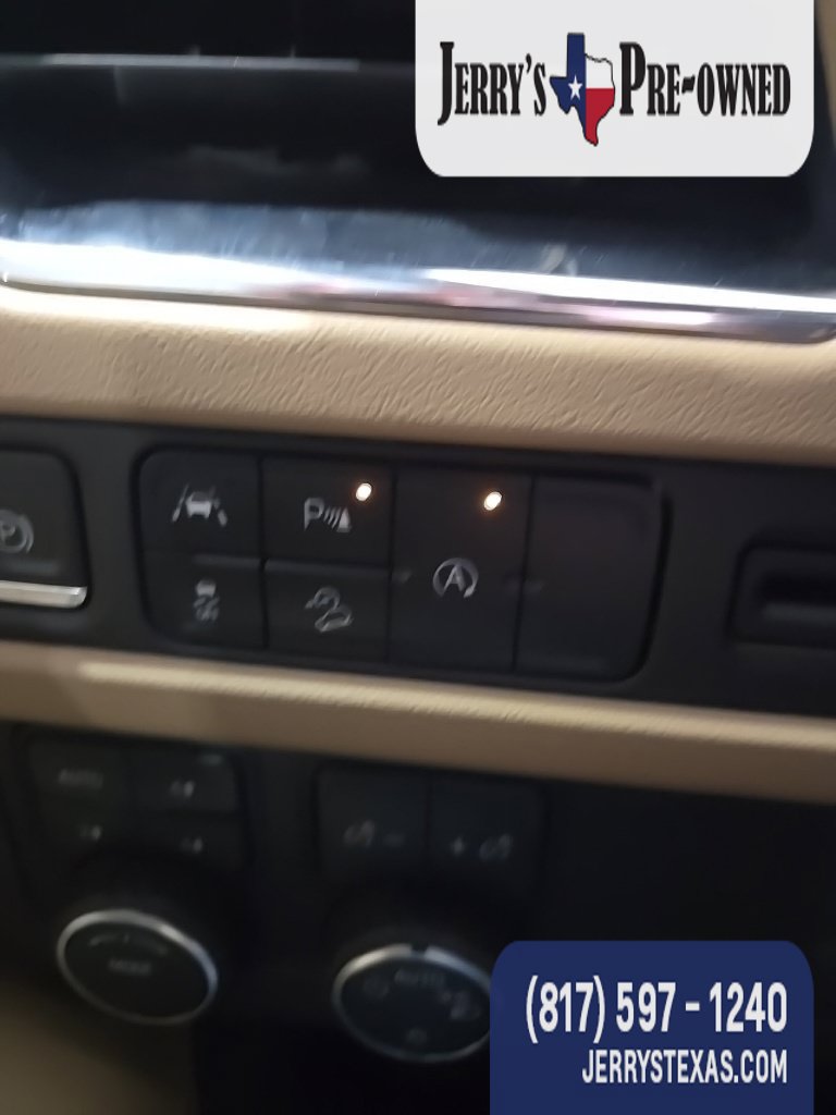 Used 2023 Chevrolet Tahoe Premier AWD/4WD image 15