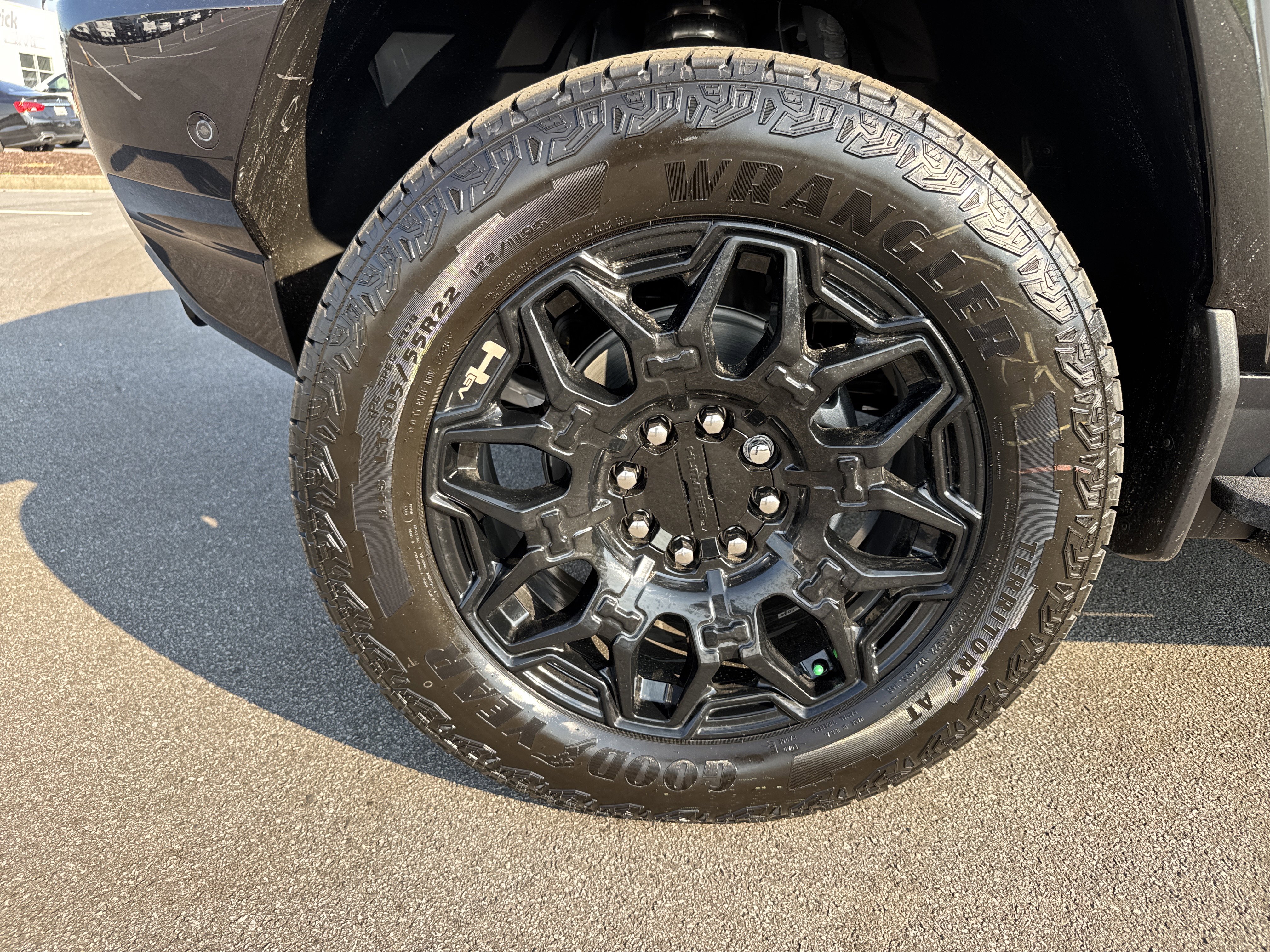 New 2026 GMC Hummer EV 4x4 Crew Cab image 13