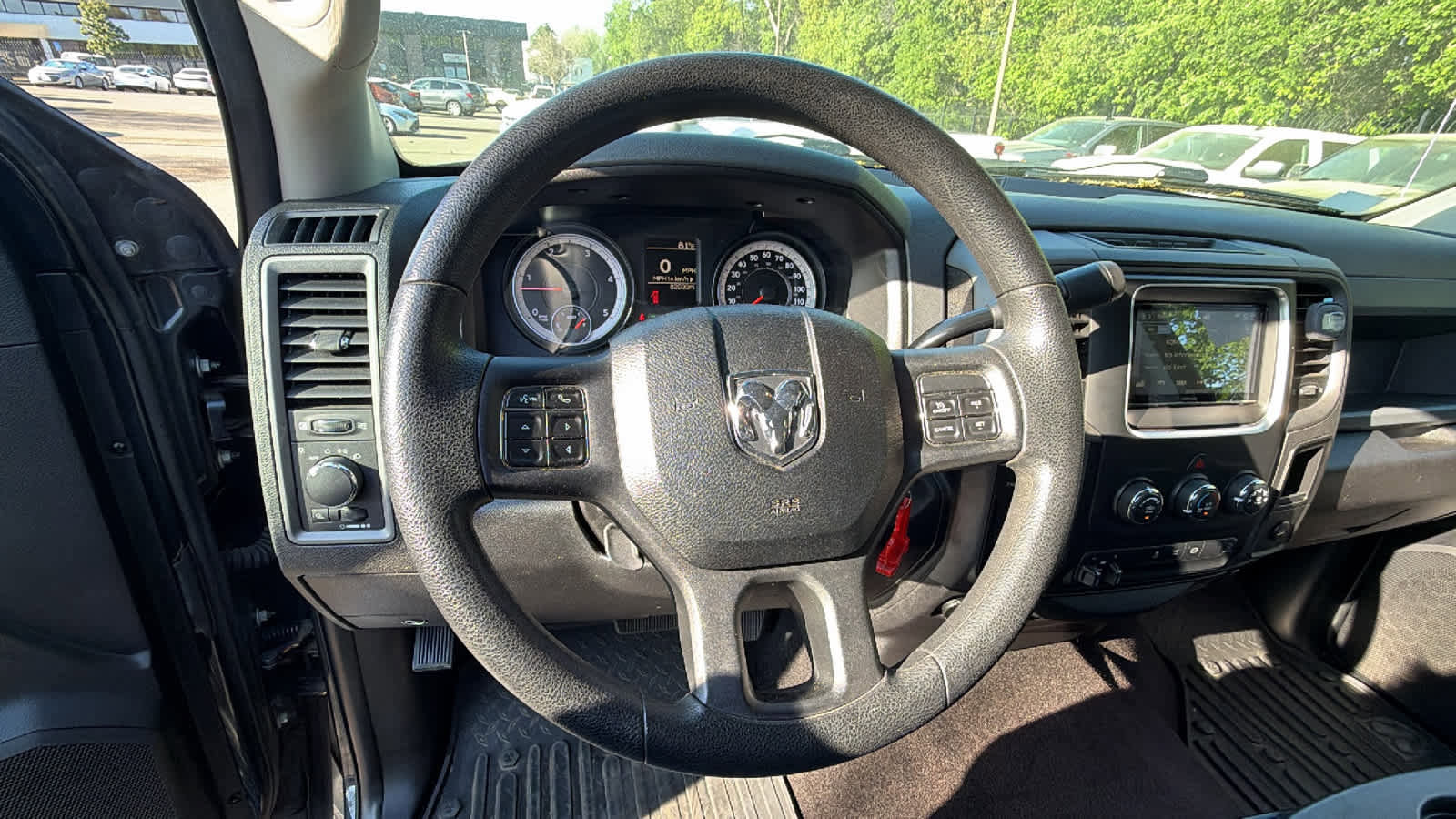 Used 2013 RAM 2500 Tradesman w/ Chrome Appearance Group image 15