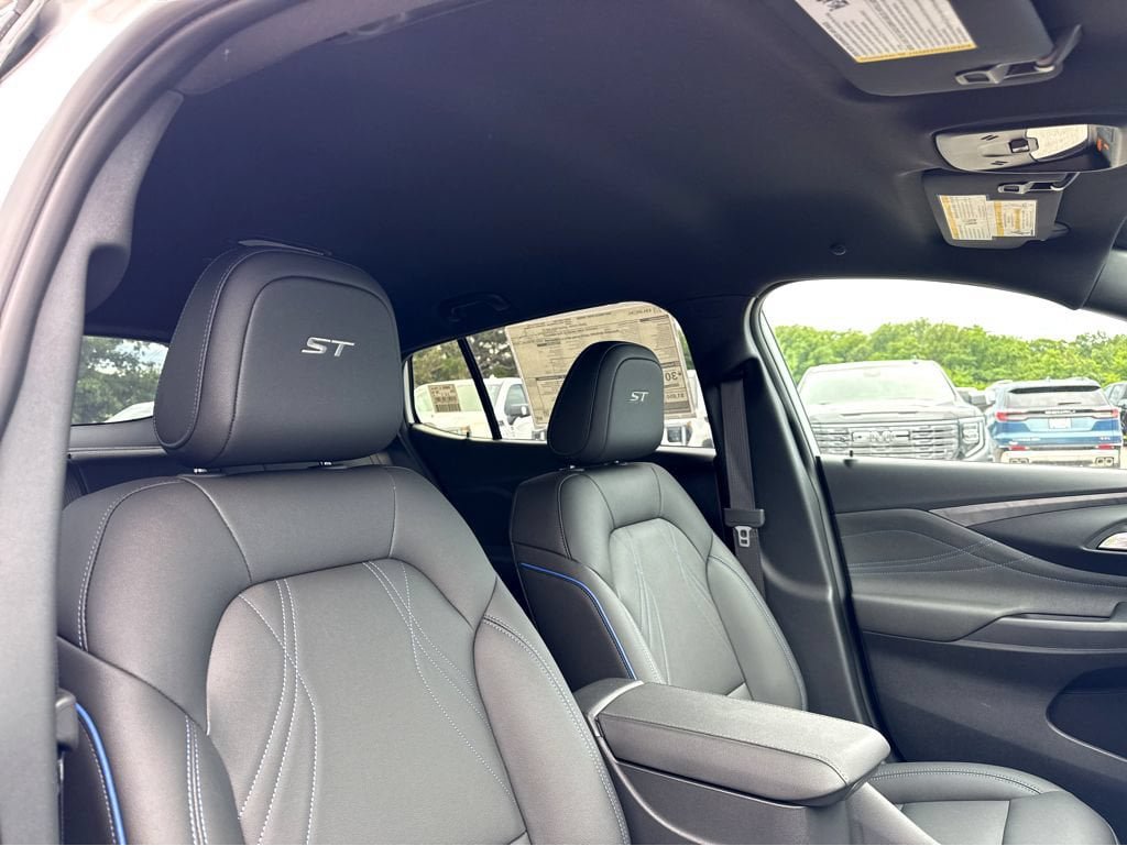 New 2026 Buick Envista Sport Touring w/ Convenience I Package FWD image 5