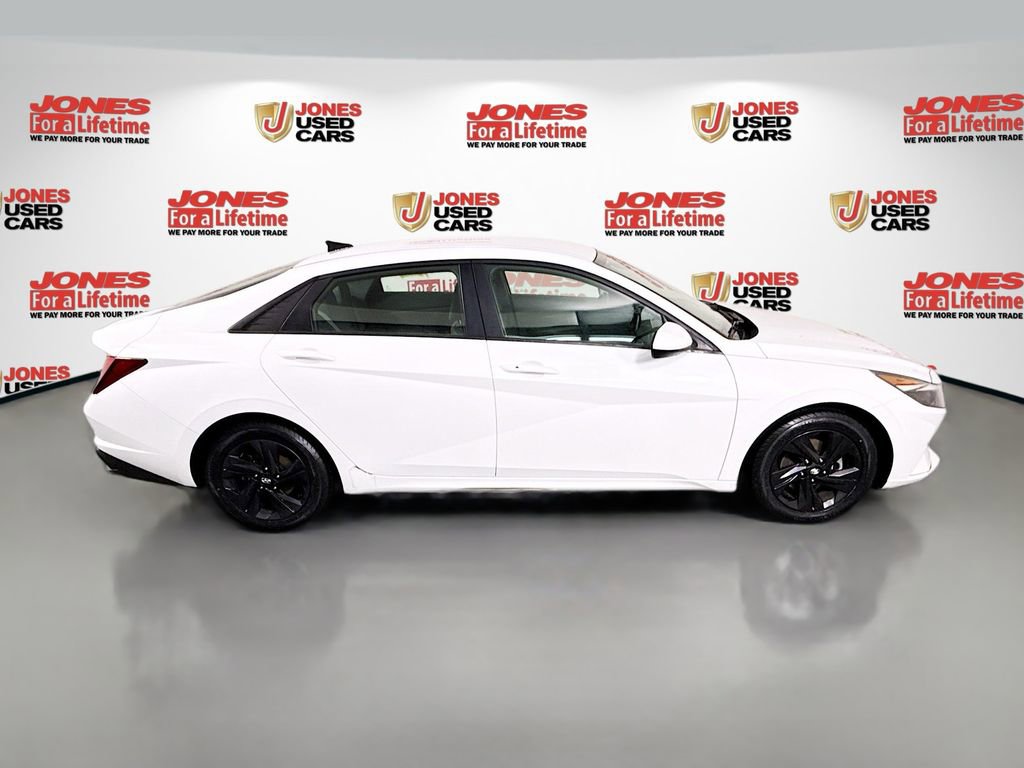 Certified 2021 Hyundai Elantra SEL FWD image 16
