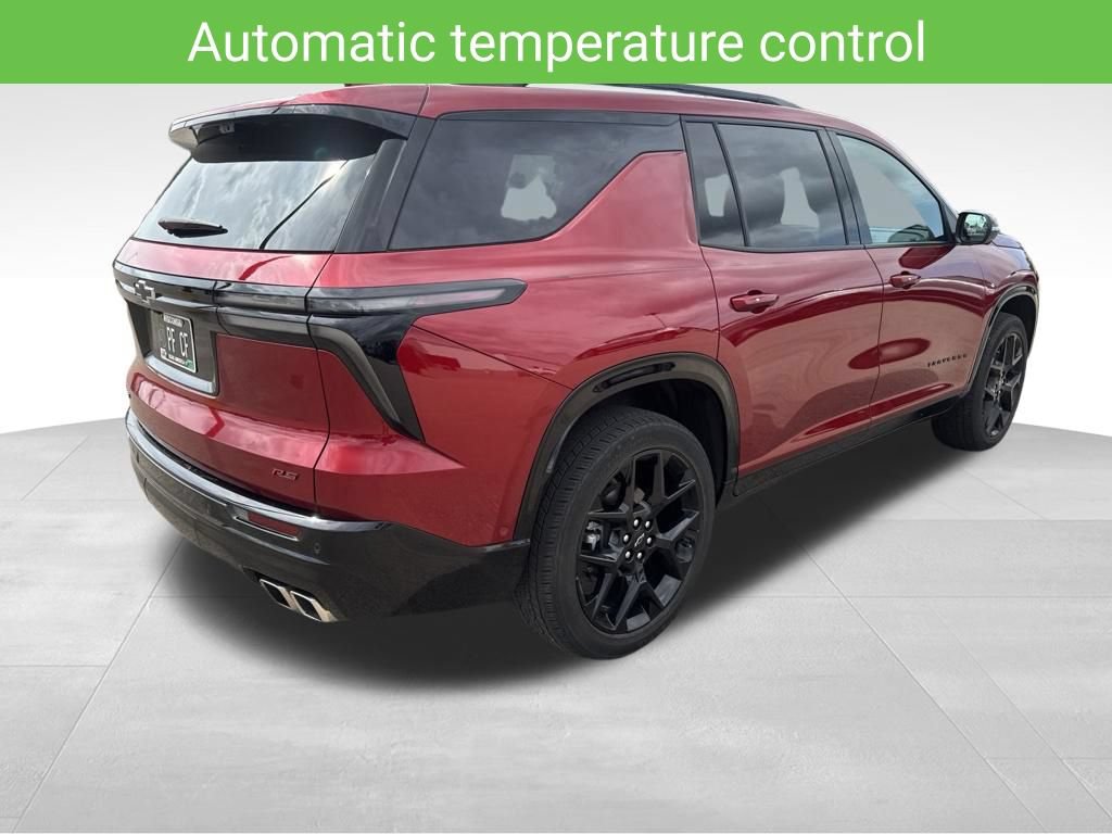 Used 2024 Chevrolet Traverse RS FWD image 12