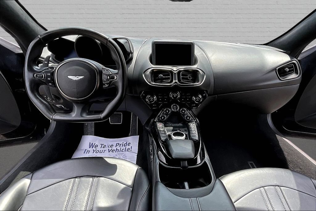 Used 2019 Aston Martin V8 Vantage Coupe RWD image 7