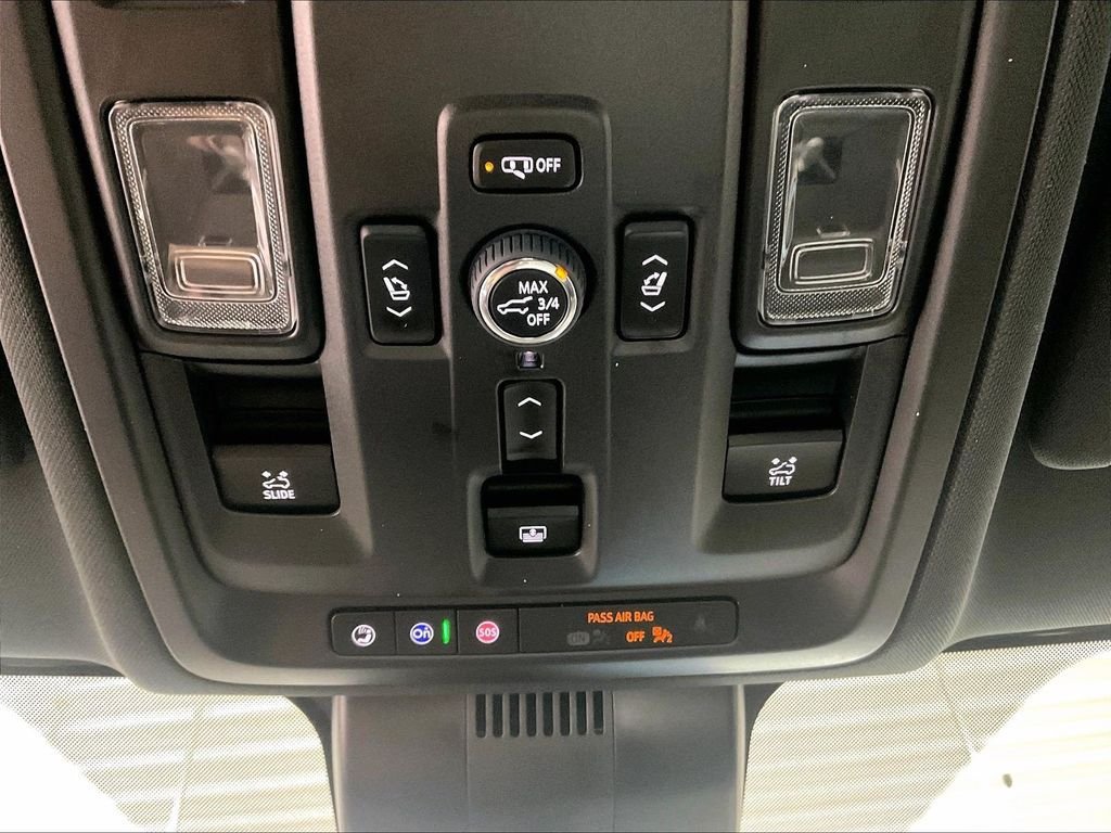 Used 2025 GMC Yukon XL Elevation w/ Elevation Premium Package AWD/4WD image 27