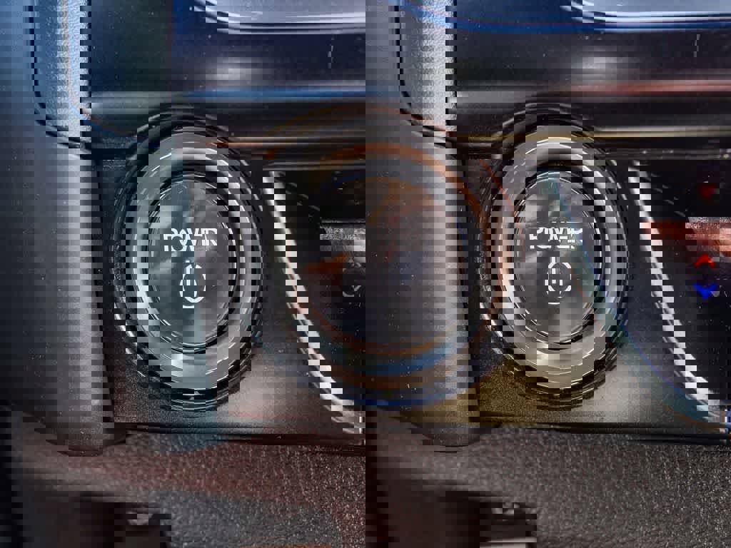 Used 2024 Lexus UX 250h F Sport image 24