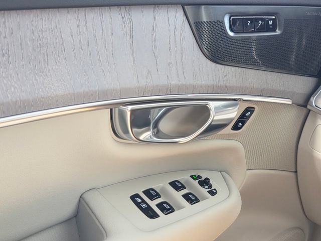 New 2026 Volvo XC90 B6 Ultra w/ Protection Package Premier AWD/4WD image 24