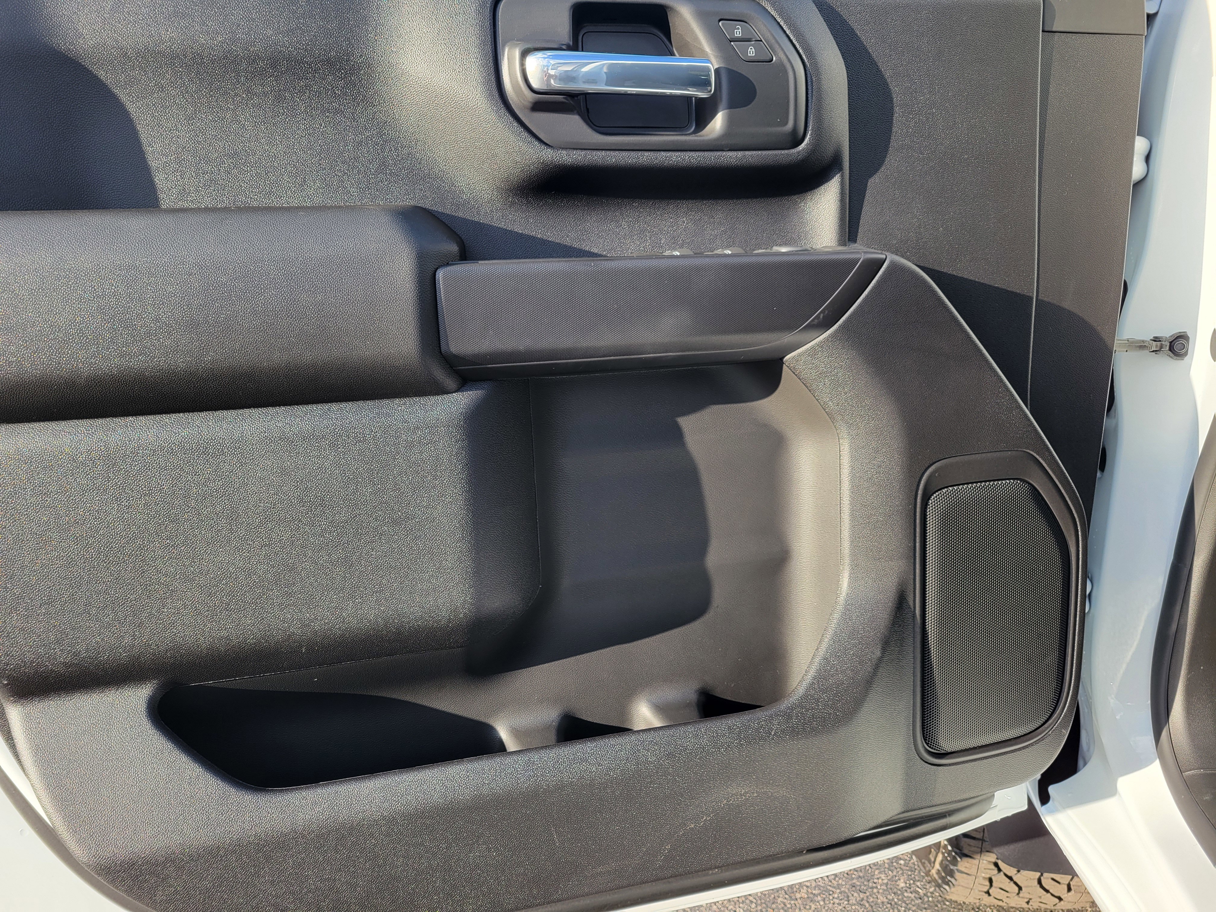 New 2026 Chevrolet Silverado 2500 Custom w/ Custom Value Package image 30