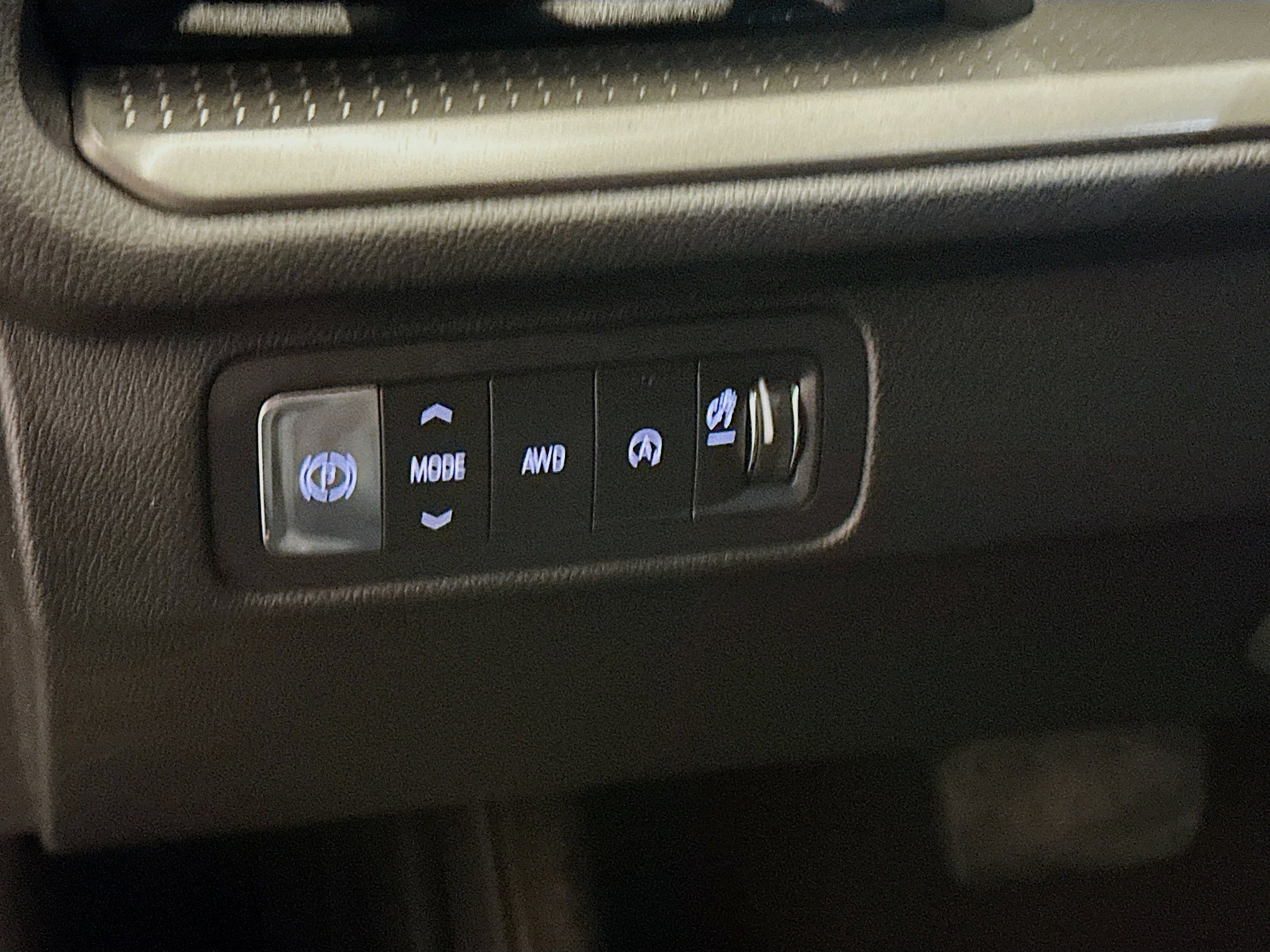 Used 2025 Chevrolet Traverse LT image 17