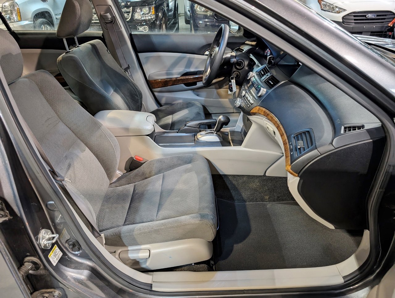 Used 2011 Honda Accord EX image 27