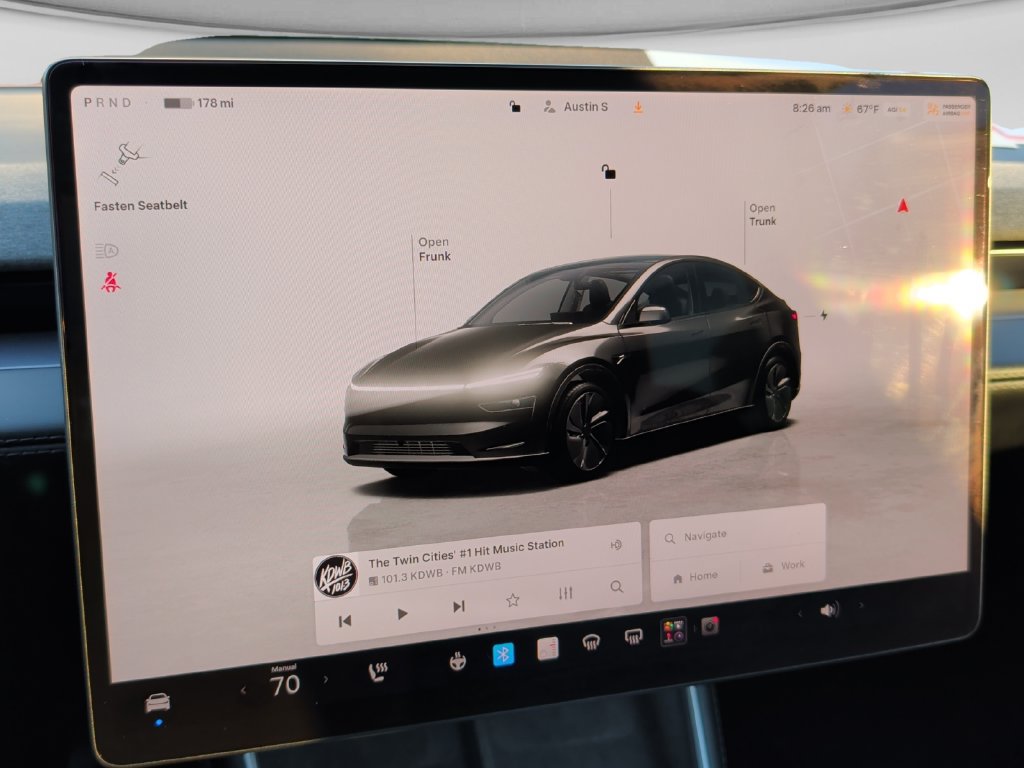 Used 2026 Tesla Model Y Long Range AWD/4WD image 19