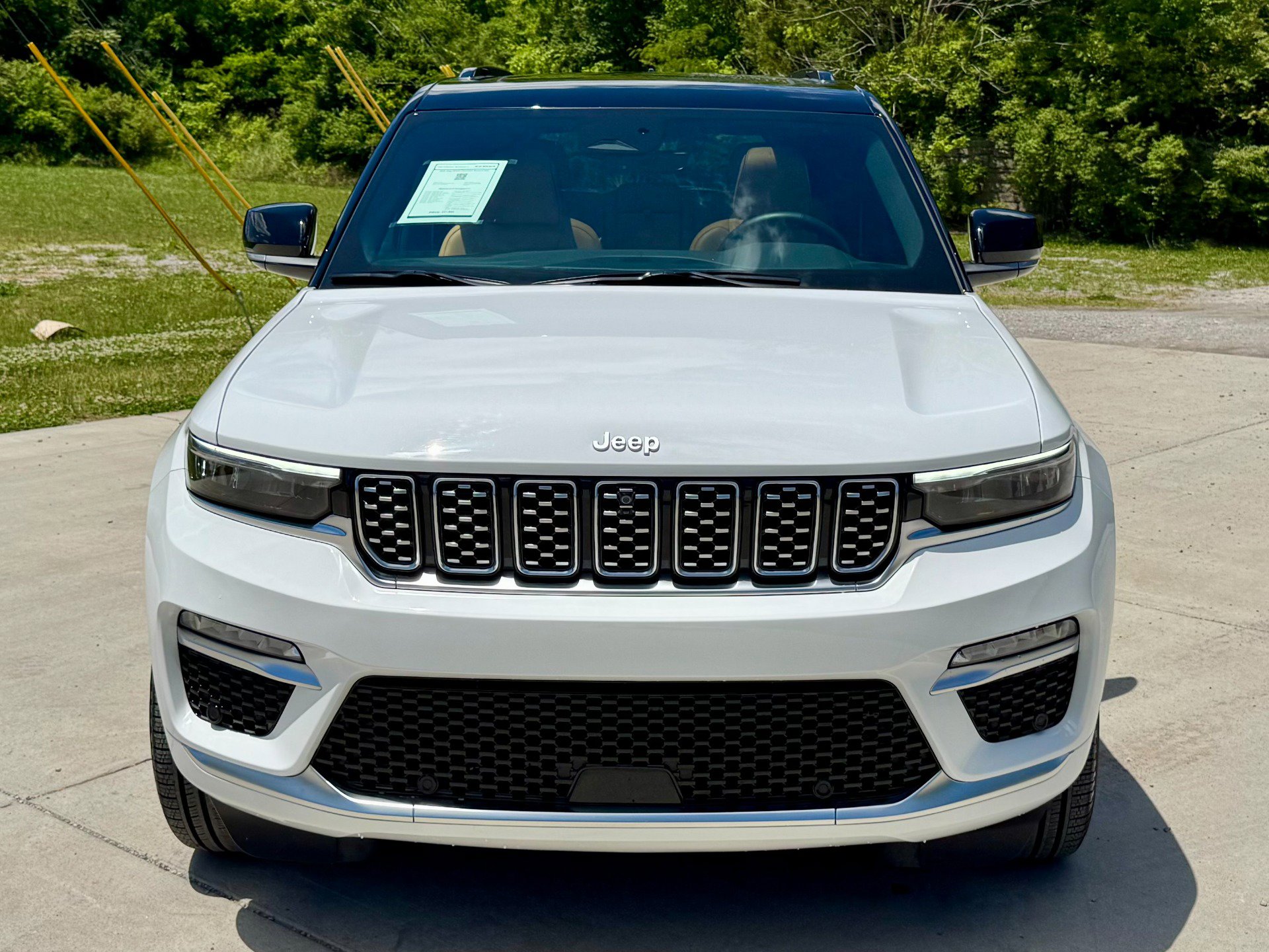 Used 2025 Jeep Grand Cherokee Summit AWD/4WD image 5