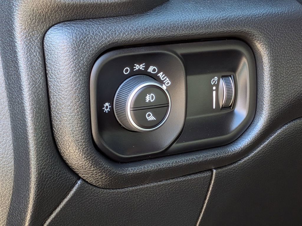 New 2026 RAM 2500 Tradesman image 19