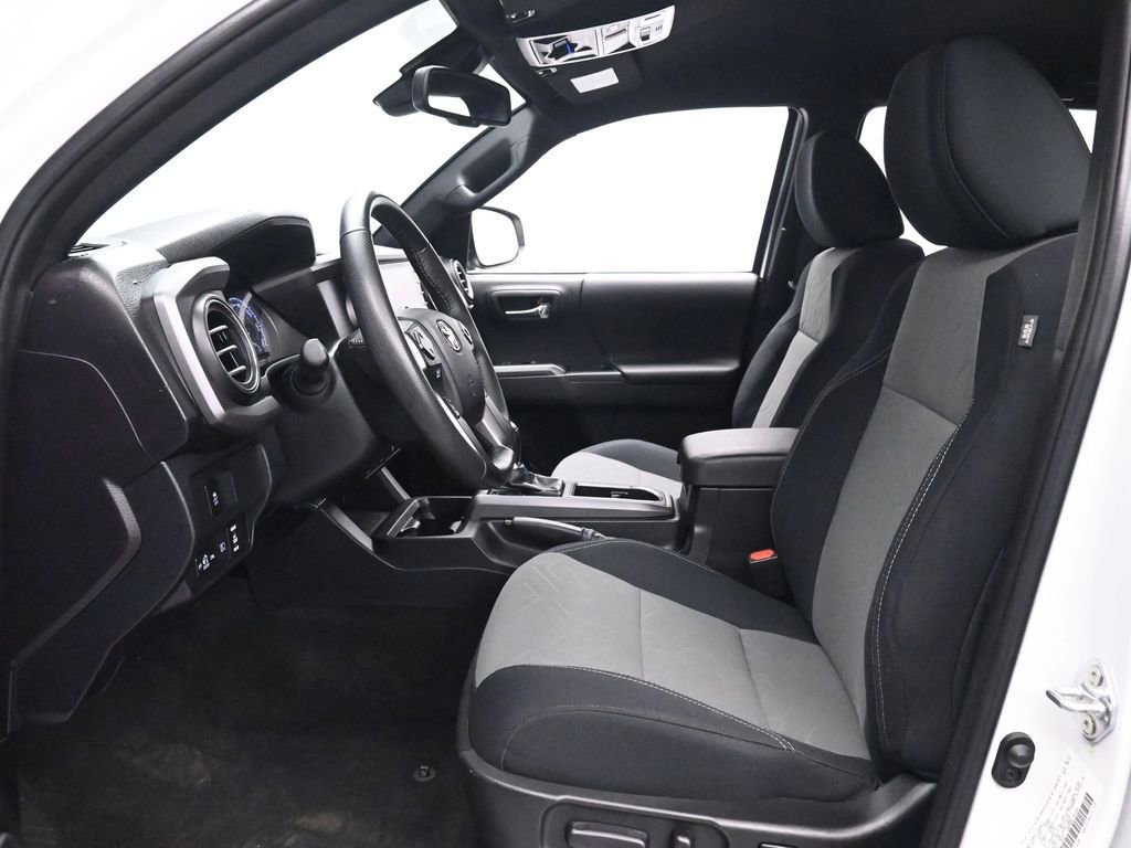 Used 2023 Toyota Tacoma TRD Off-Road w/ Technology Package image 11