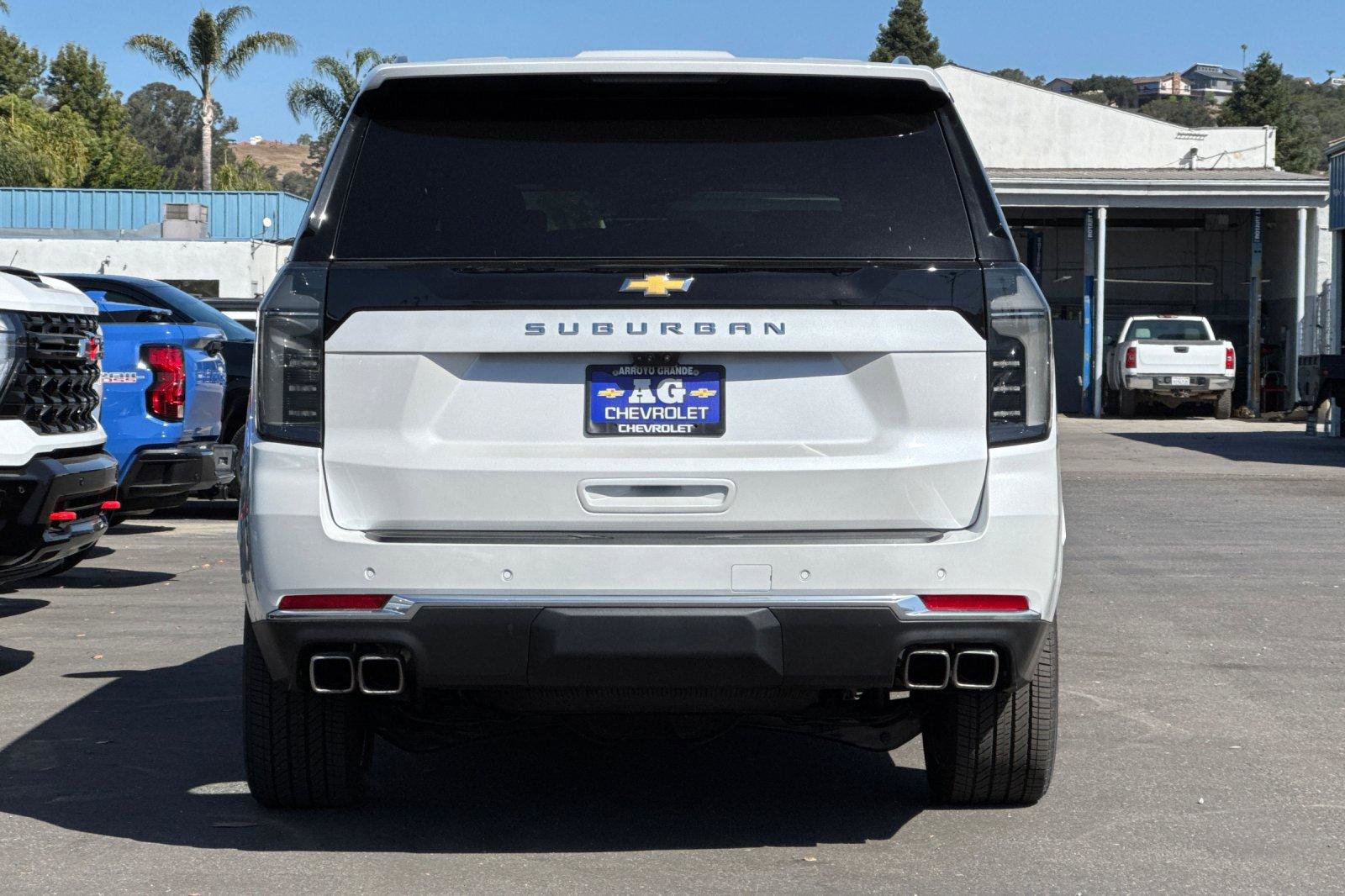 New 2025 Chevrolet Suburban High Country image 5