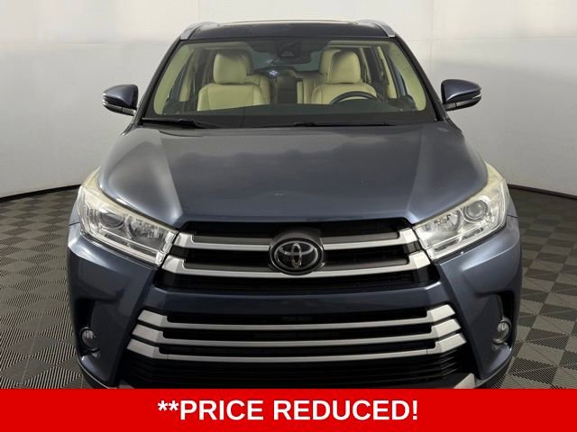 Used 2019 Toyota Highlander XLE image 2