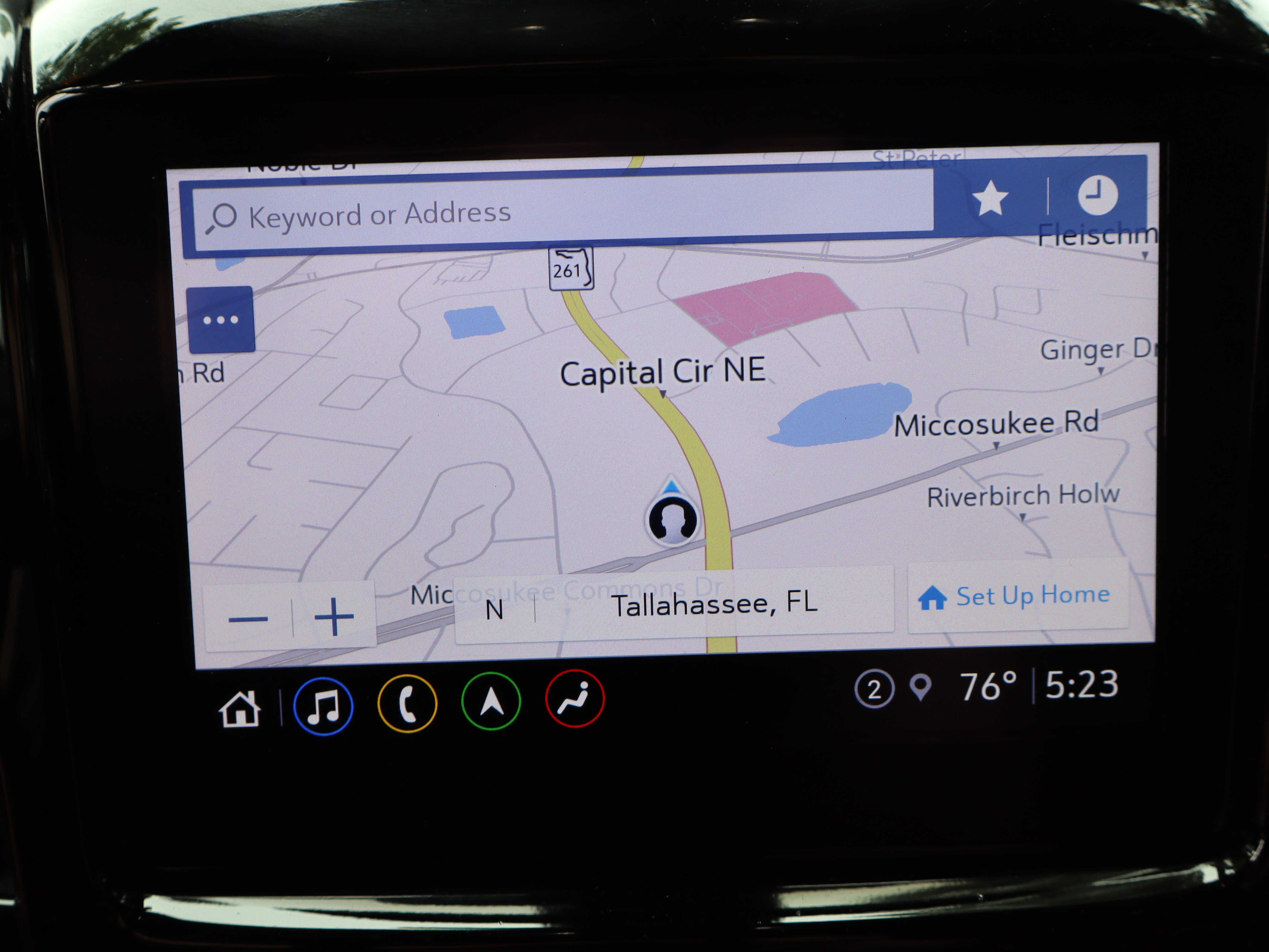 Used 2023 Chevrolet Traverse Premier FWD image 35