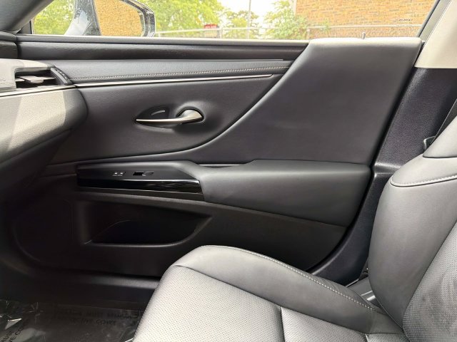Certified 2024 Lexus ES 350 w/ Premium Package FWD image 22