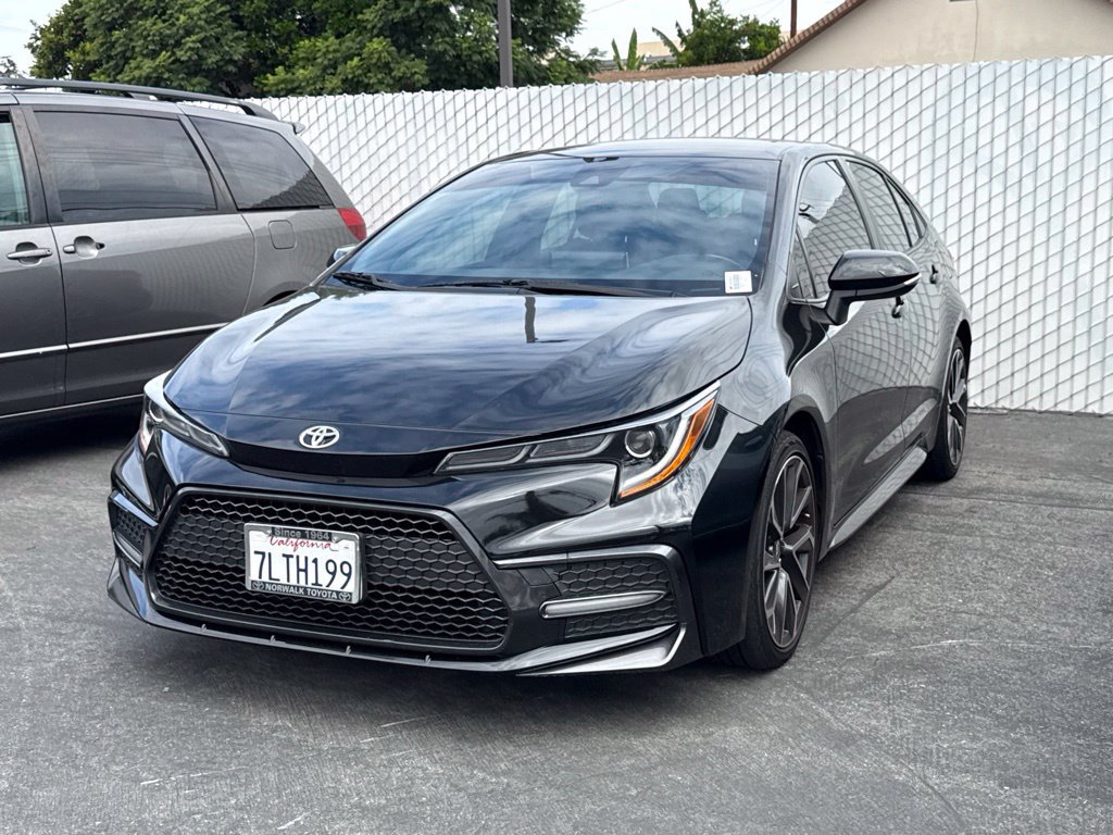 Certified 2020 Toyota Corolla SE FWD image 3
