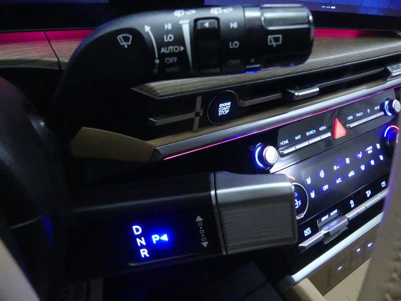 Used 2024 Hyundai Santa Fe Limited image 22